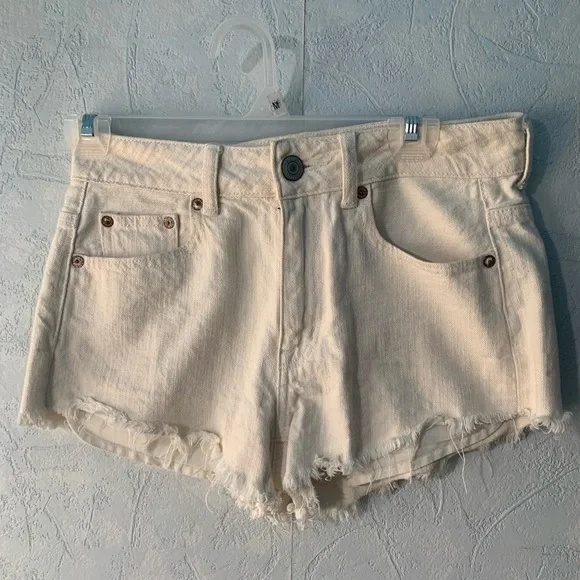 Women's Cream Denim Shorts - Picture 1 of 2